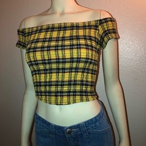 Women’s Hot Topic crop top